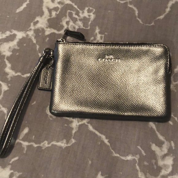 Coach wristlet - Picture 1 of 3
